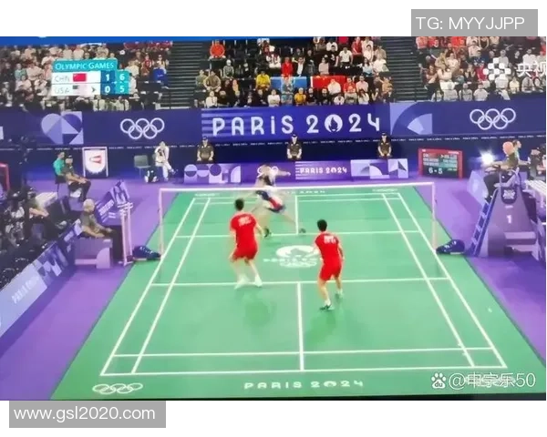 深圳羽毛球队在城市联赛中以67分稳居积分榜首位展现强劲实力